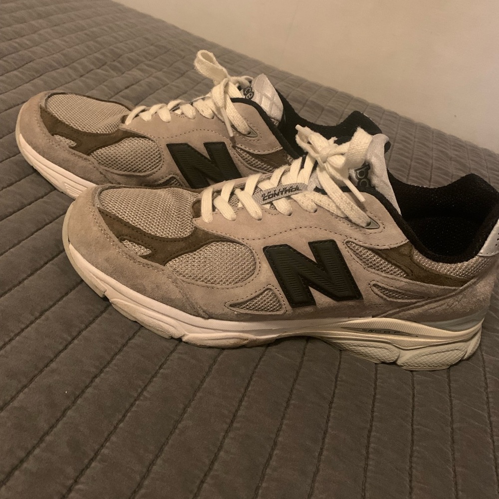 Jjjound 990v3